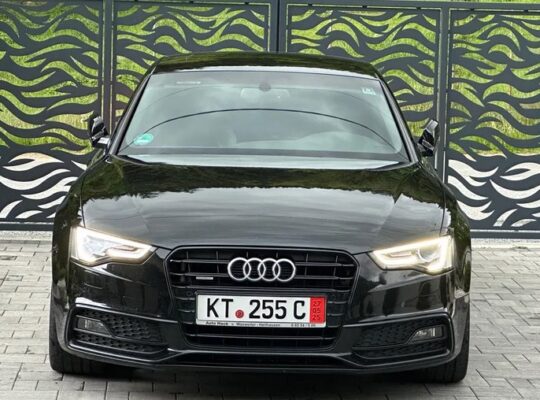 Audi A5 S -Line Plus / Xenon /Navigatie /Quattro /