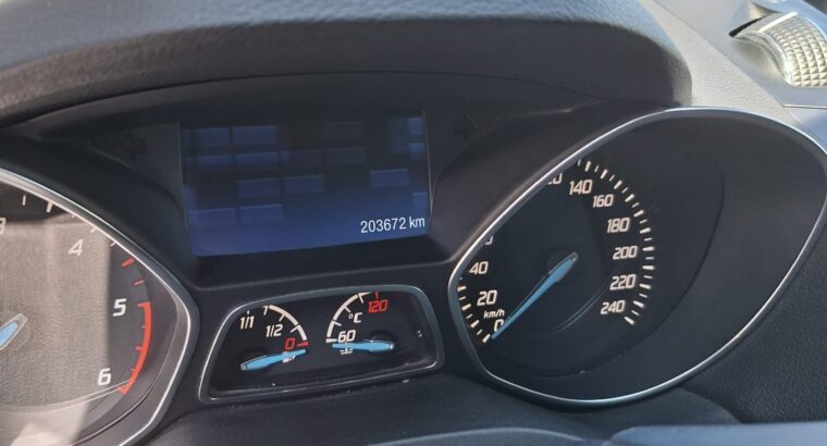 Vand Ford Kuga cutie automanata, negru