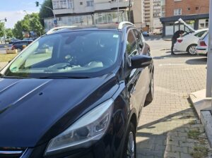 Vand Ford Kuga cutie automanata, negru