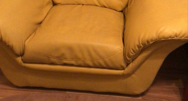 Vand set canapea cu fotolii piele ecologica