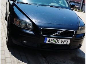 Vând volvo s40